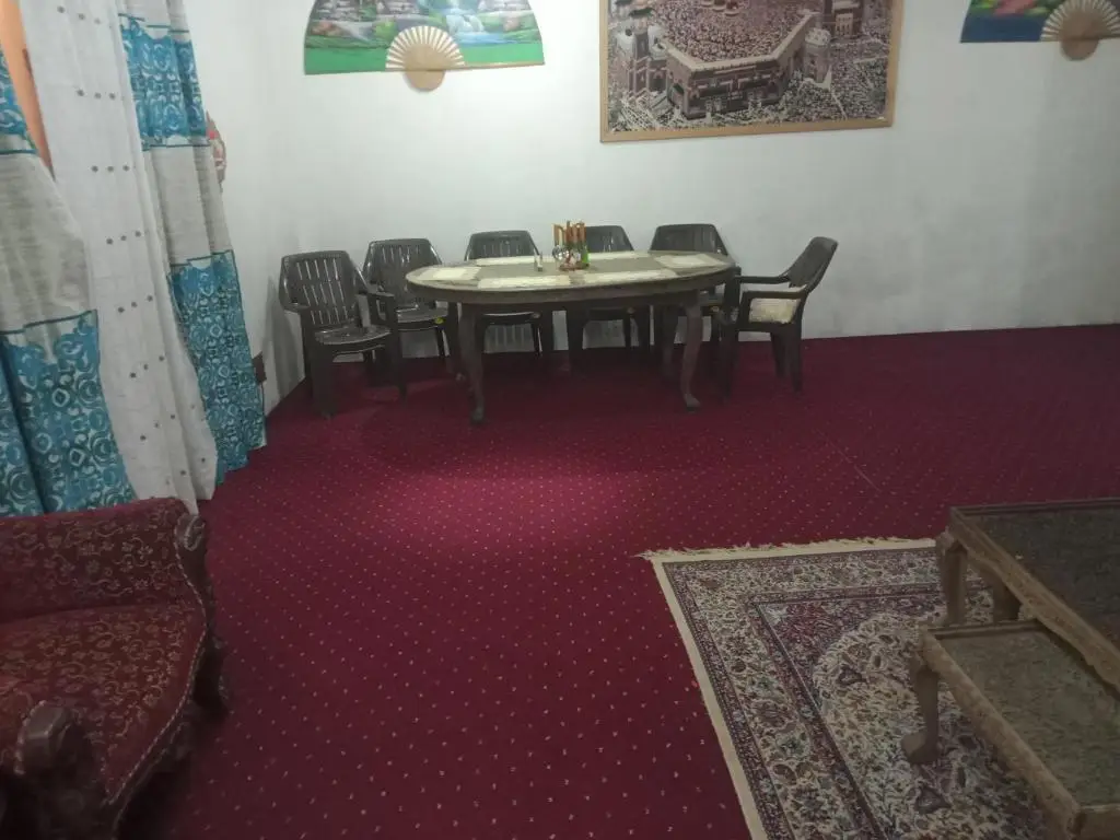 Шринагар: OYO 87696 Grand Inayat