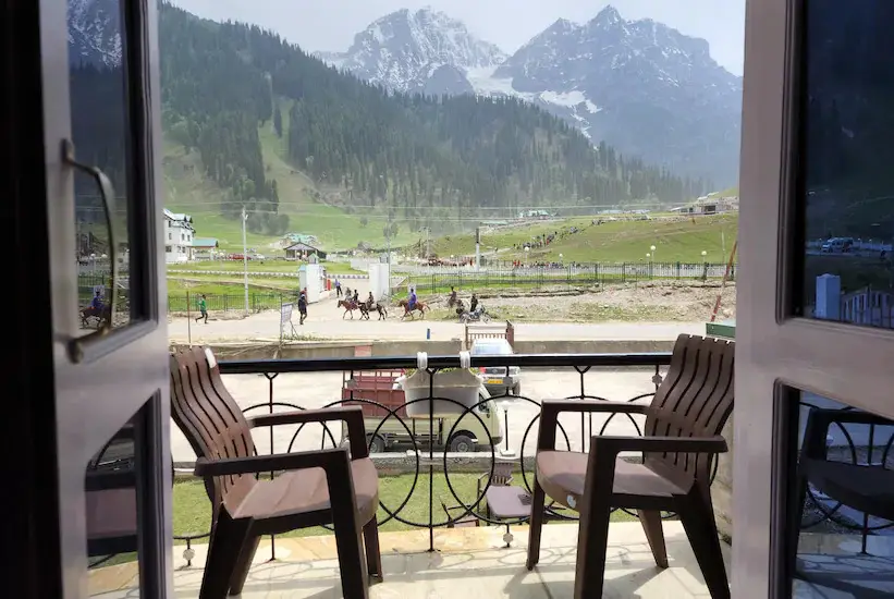 Пахалгам: Hotel Mughal India