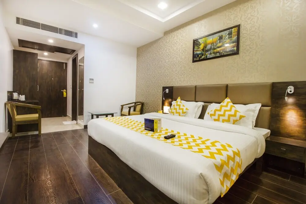 Лакхнау: FabHotel SS Grandeur