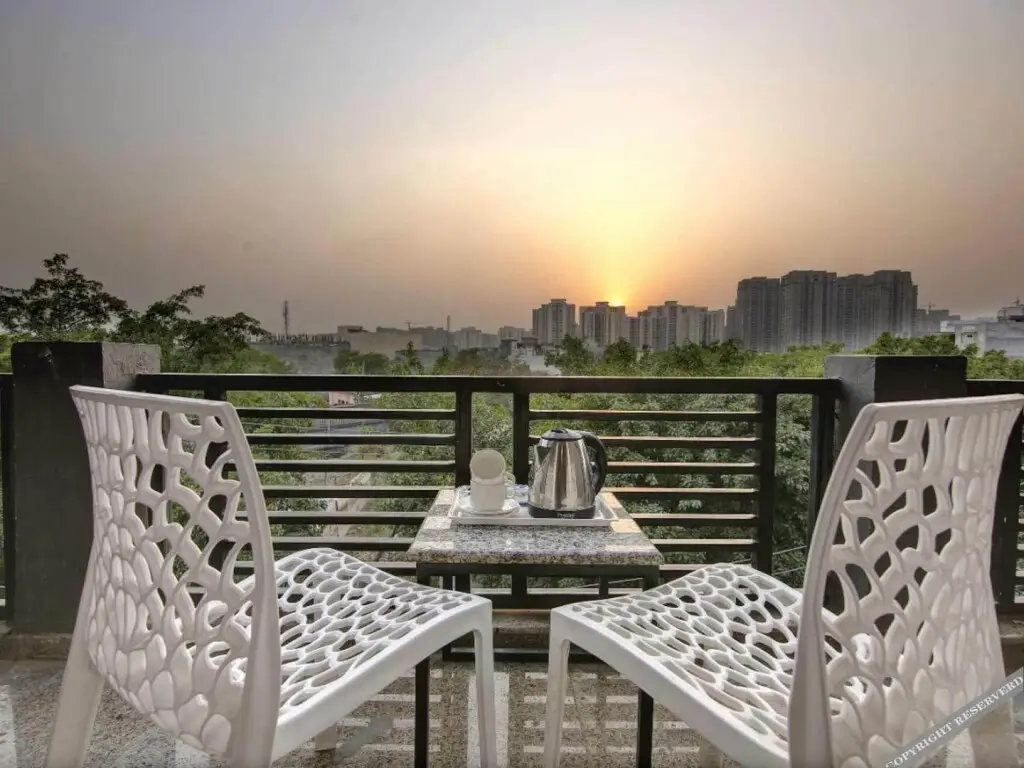 Нойда: Hotel Premier Noida 135