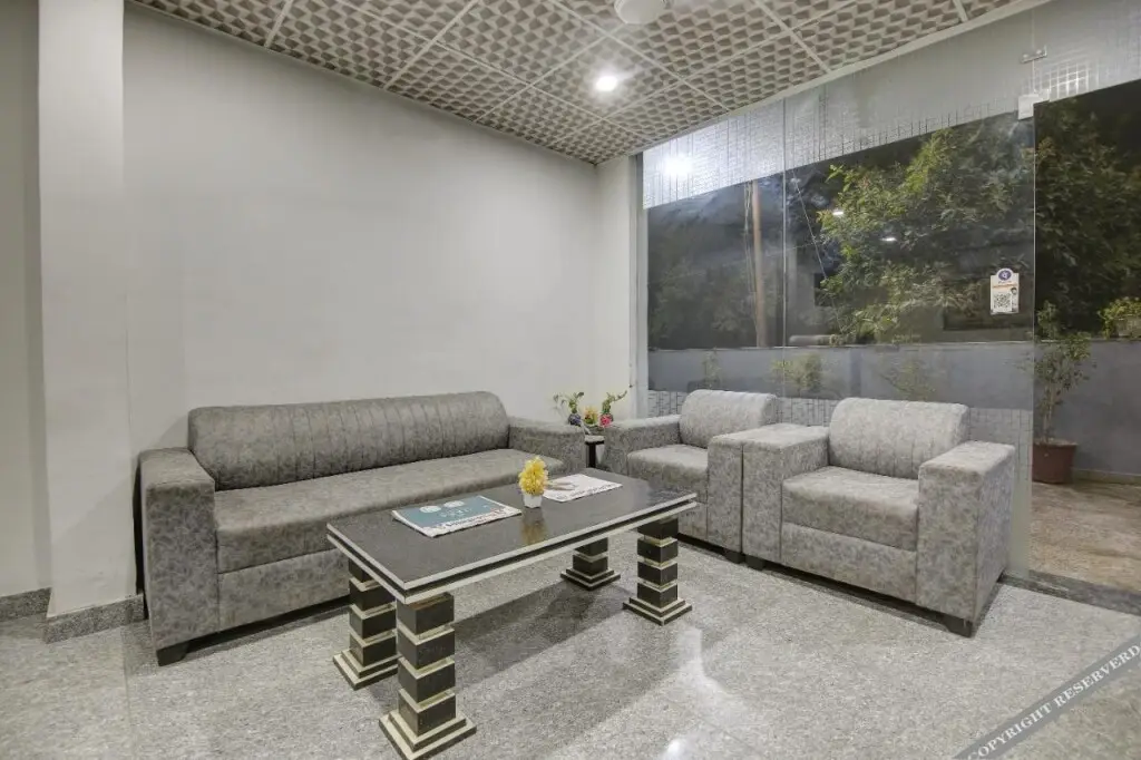 Нойда: Hotel Premier Noida 135