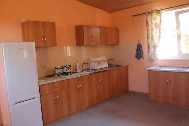 Заозерное: Guest House Dilas