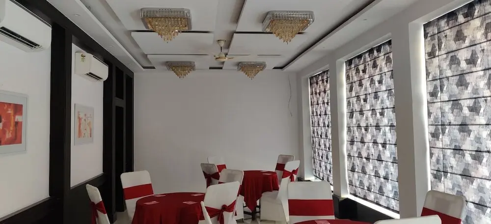 Лакхнау: Elora Lords Eco Inn Lucknow