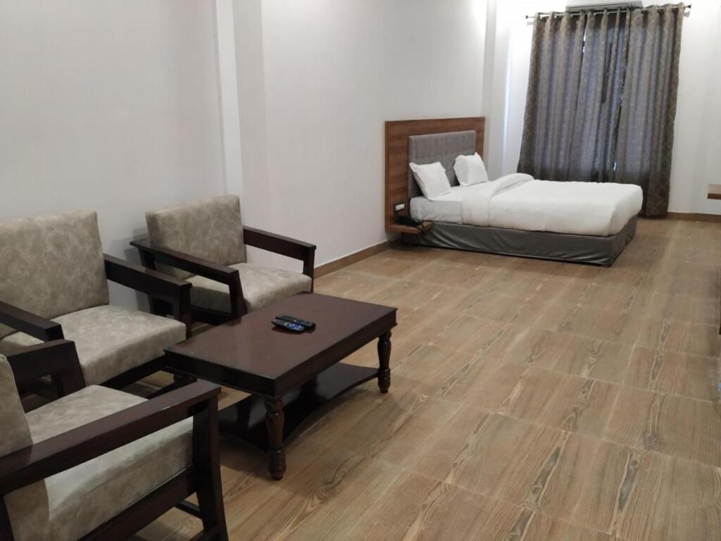 Лакхнау: Hotel Global Inn Gold Lucknow