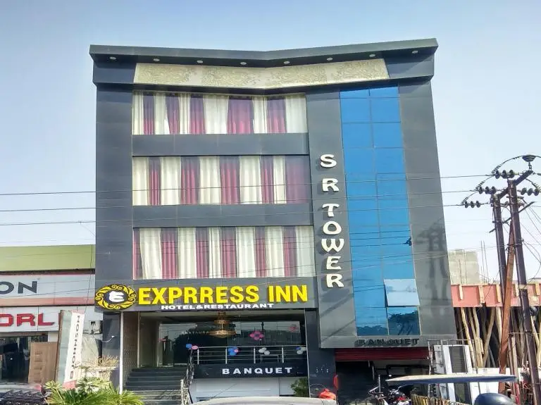 Hotel Express Inn — фото 1