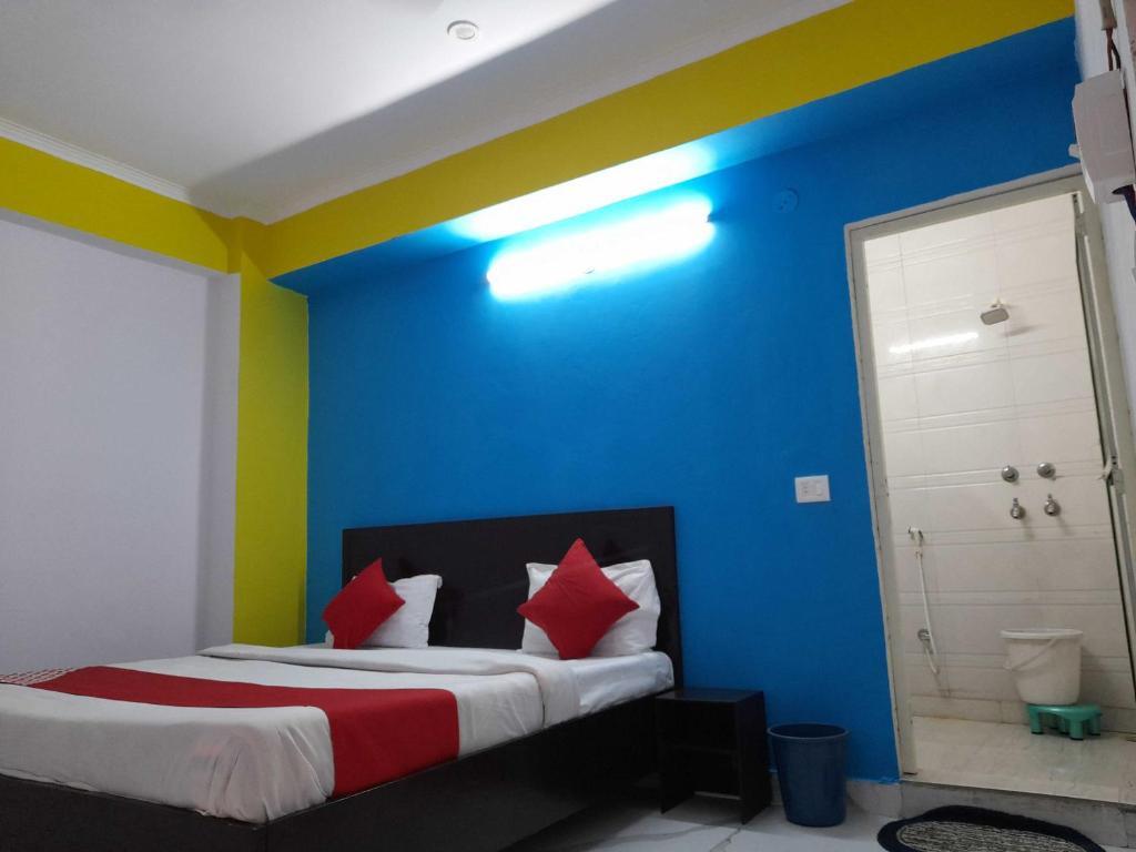 Нойда: Oyo Shri Hotel Vip Near Worlds Of Wonder
