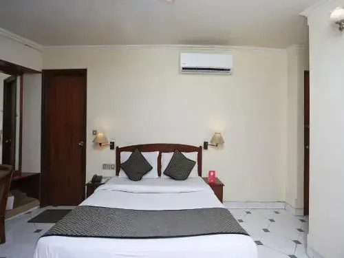 Лакхнау: Tekarees inn