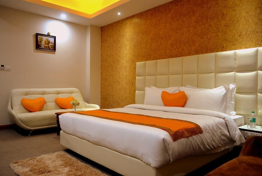 Нойда: Hotel Gaba Inn