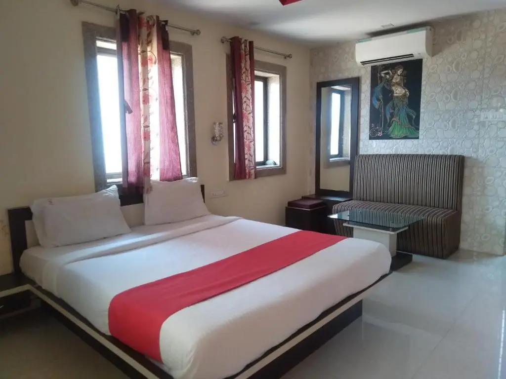 Олд-Махабалешвар: Hotel Panchgani Crown