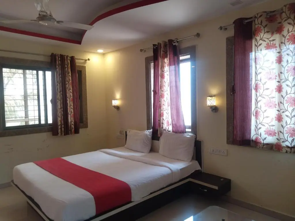 Олд-Махабалешвар: Hotel Panchgani Crown