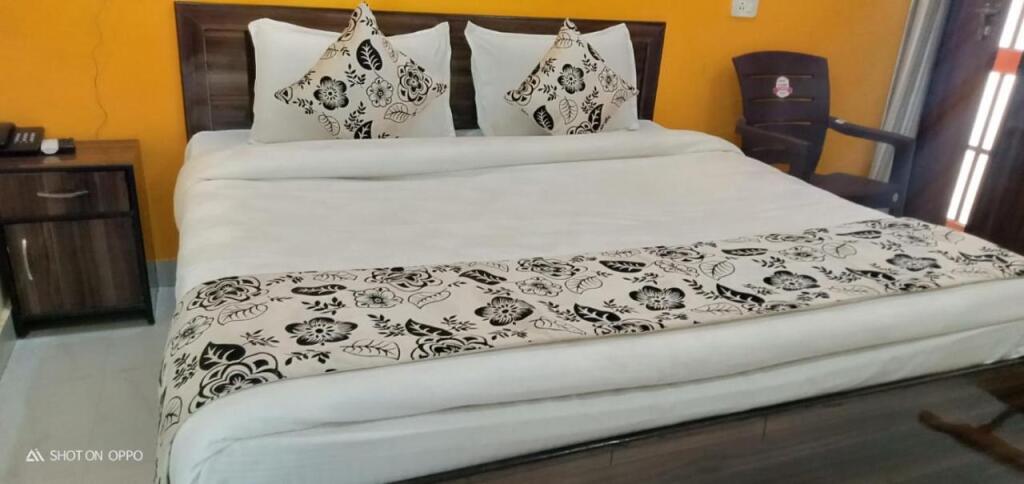 Ришикеш: Hotel Suraj Unit of Butola Hotels