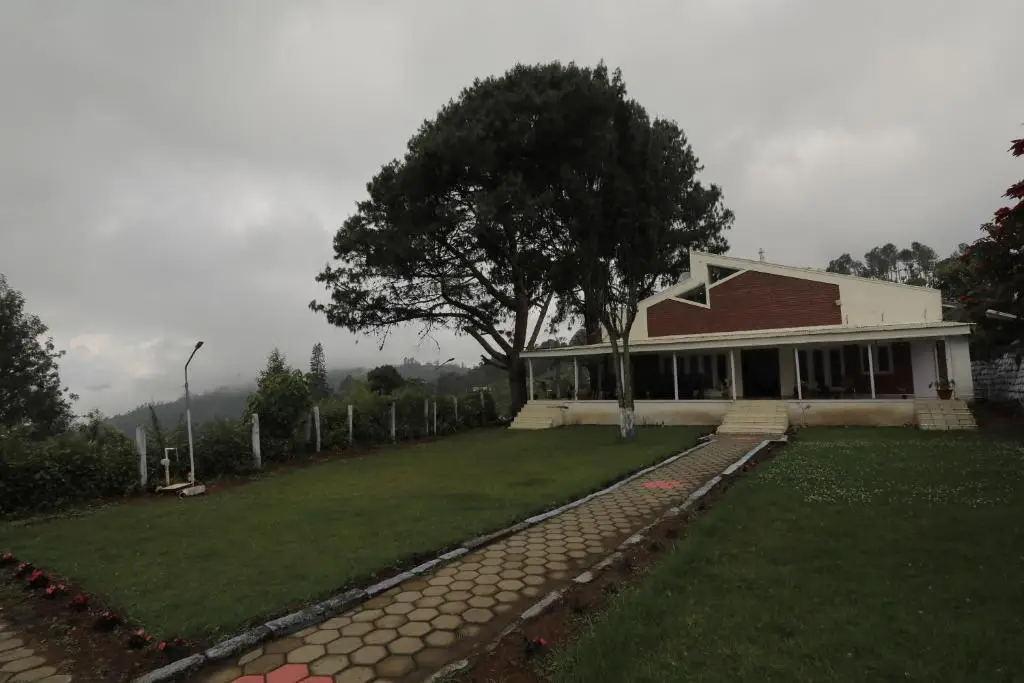 Котагири: Nilgiris Inn By Lexstays Kotagiri, Ooty