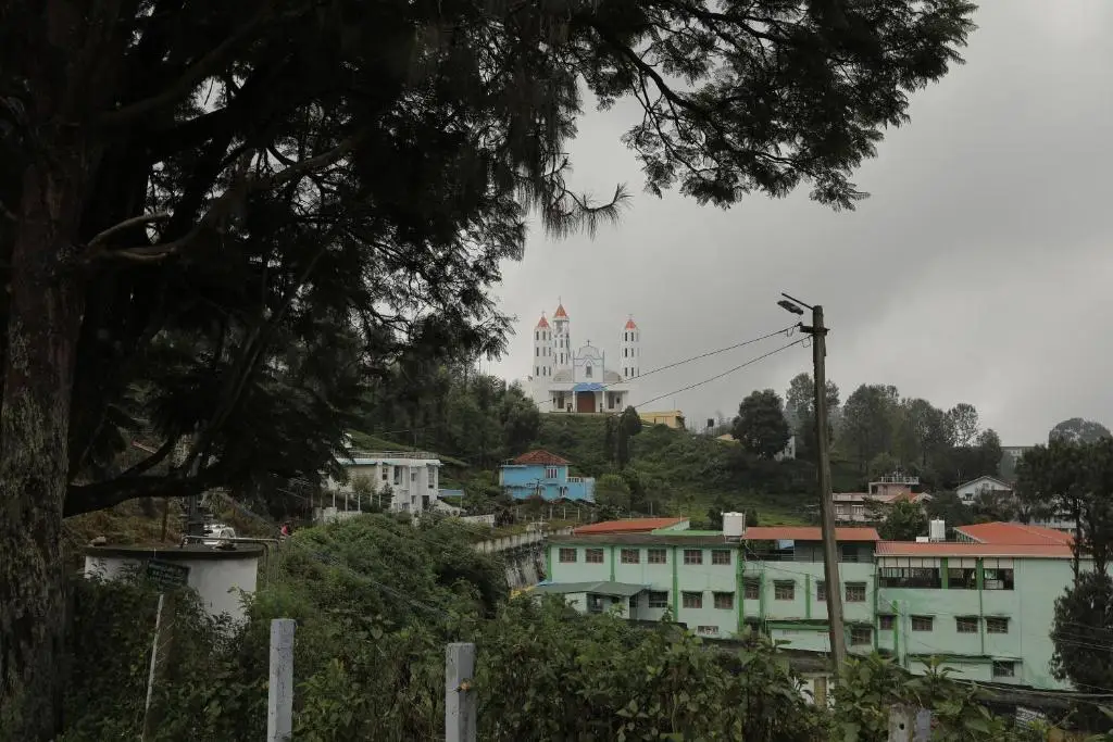 Котагири: Nilgiris Inn By Lexstays Kotagiri, Ooty