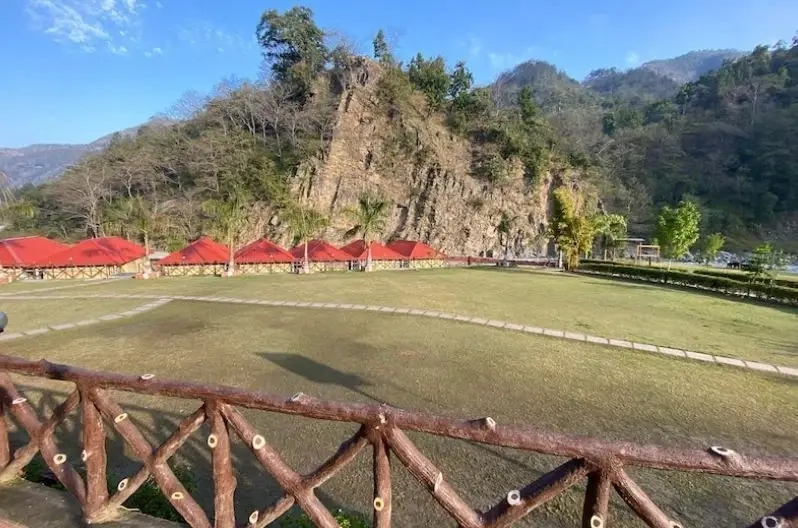 Ришикеш: Nirvana River Resort