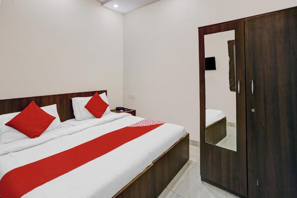 Нью-Дели: Oyo Hotel Prince Near Haiderpur Metro Station