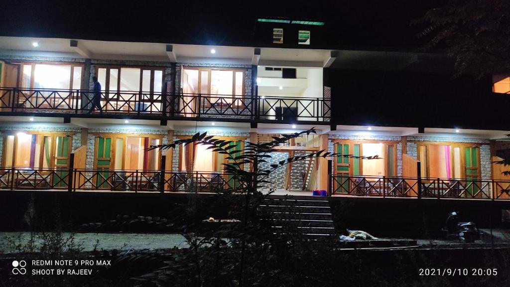 Kamal Guest House Tirthan by OYO — фото 1