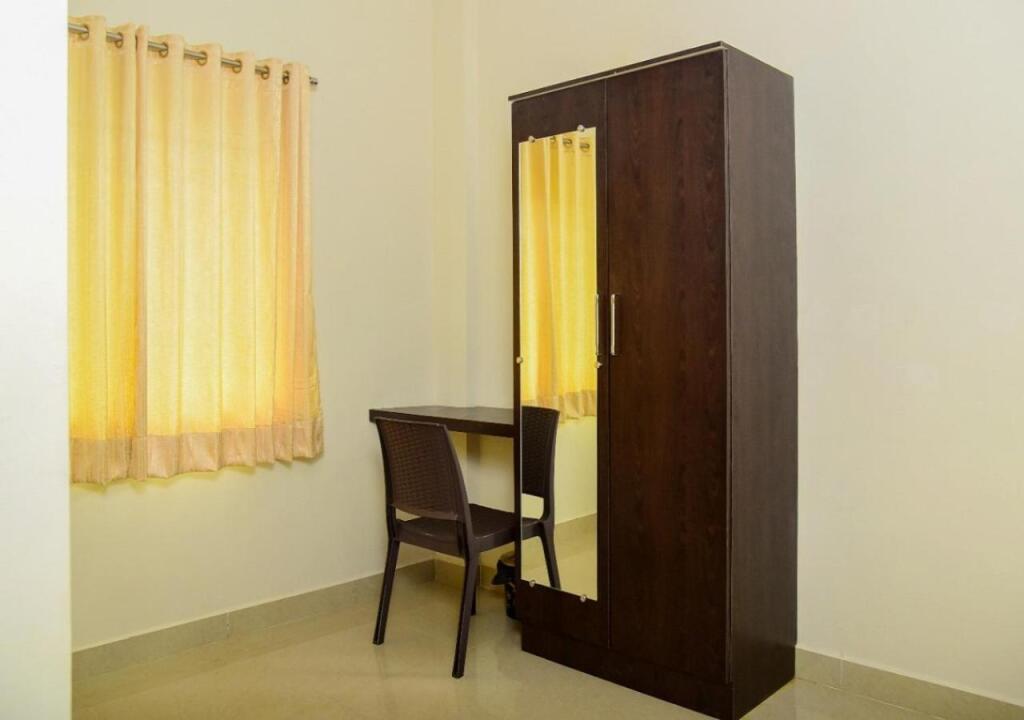Майсур: I-Roomz Sonika Comforts