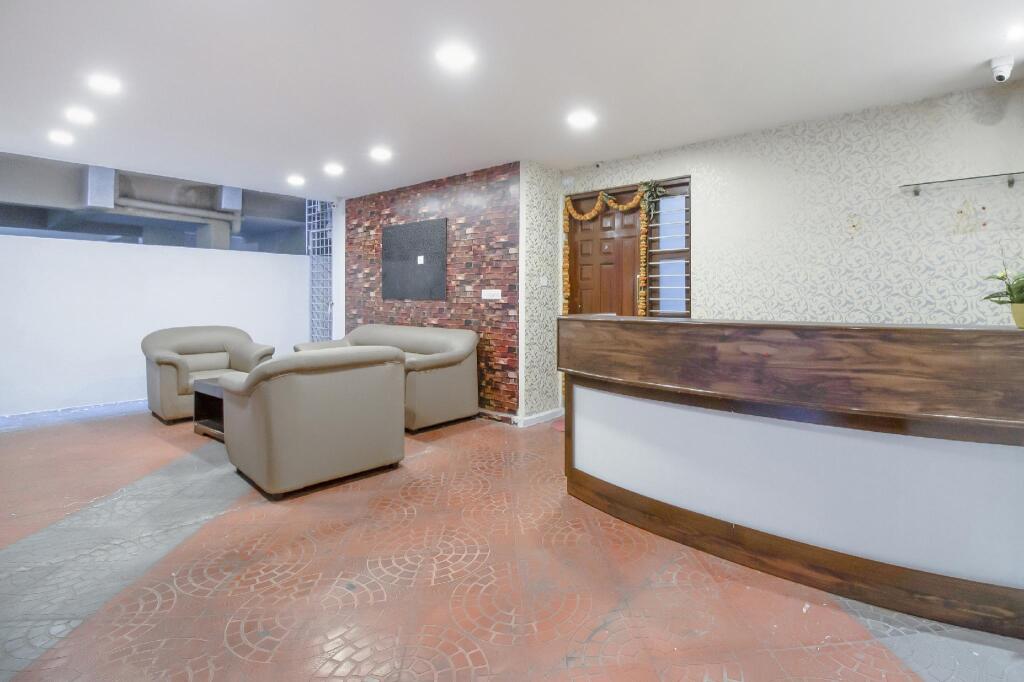 Бангалор: Collection O BLR2460 Sln Suites