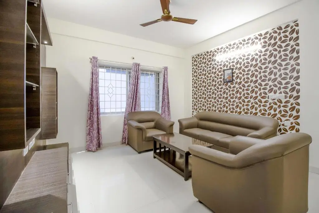 Бангалор: Collection O BLR2460 Sln Suites