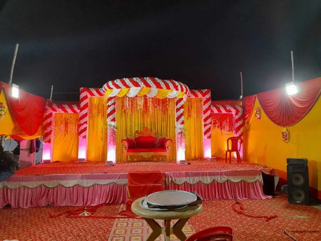 Бодх-Гая: POP 89998 Divisha Palace
