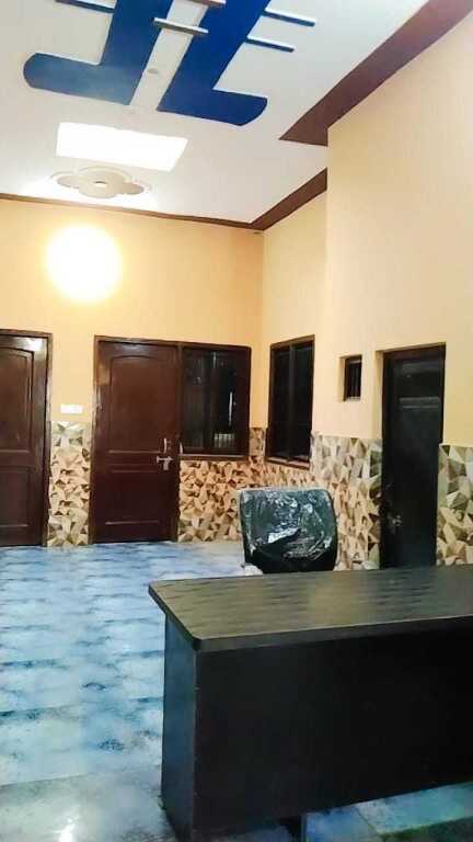 Буландшар: Spot On 92610 Golden Palace