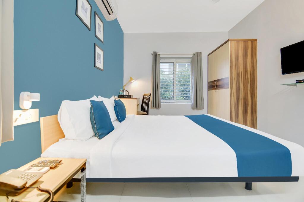 Ченнаи: SilverKey Executive Stays 75721 MIOT Hospital