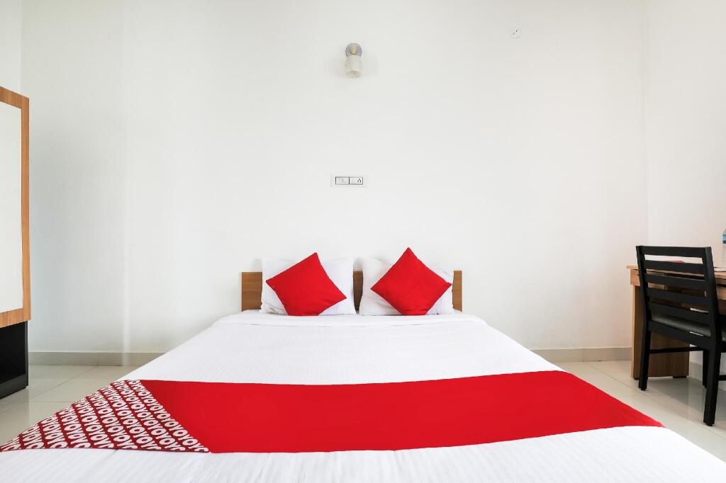 Коимбатур: OYO Flagship 82361 Black Pearl Residency