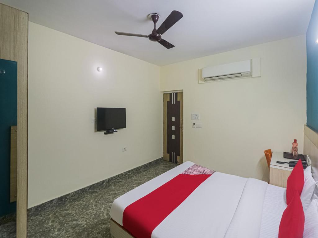 Гуруграм: OYO 84923 Hotel Crown Inn