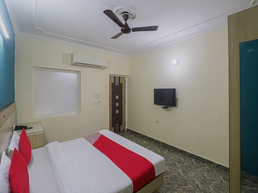 Гуруграм: OYO 84923 Hotel Crown Inn