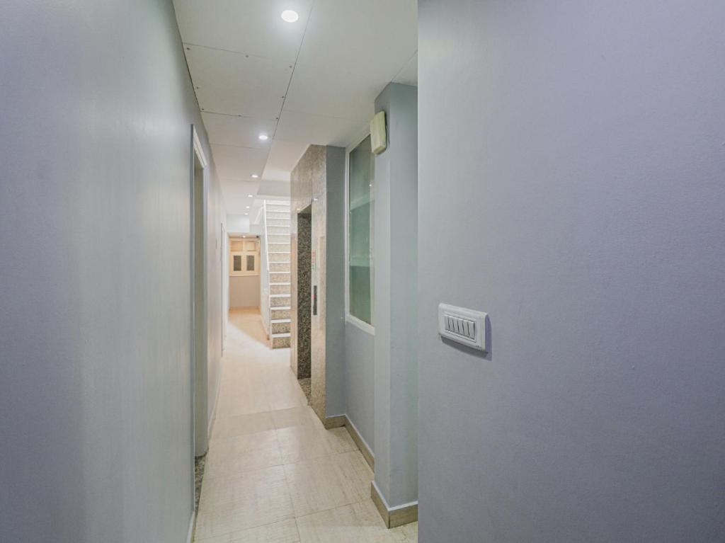Гуруграм: OYO 84923 Hotel Crown Inn