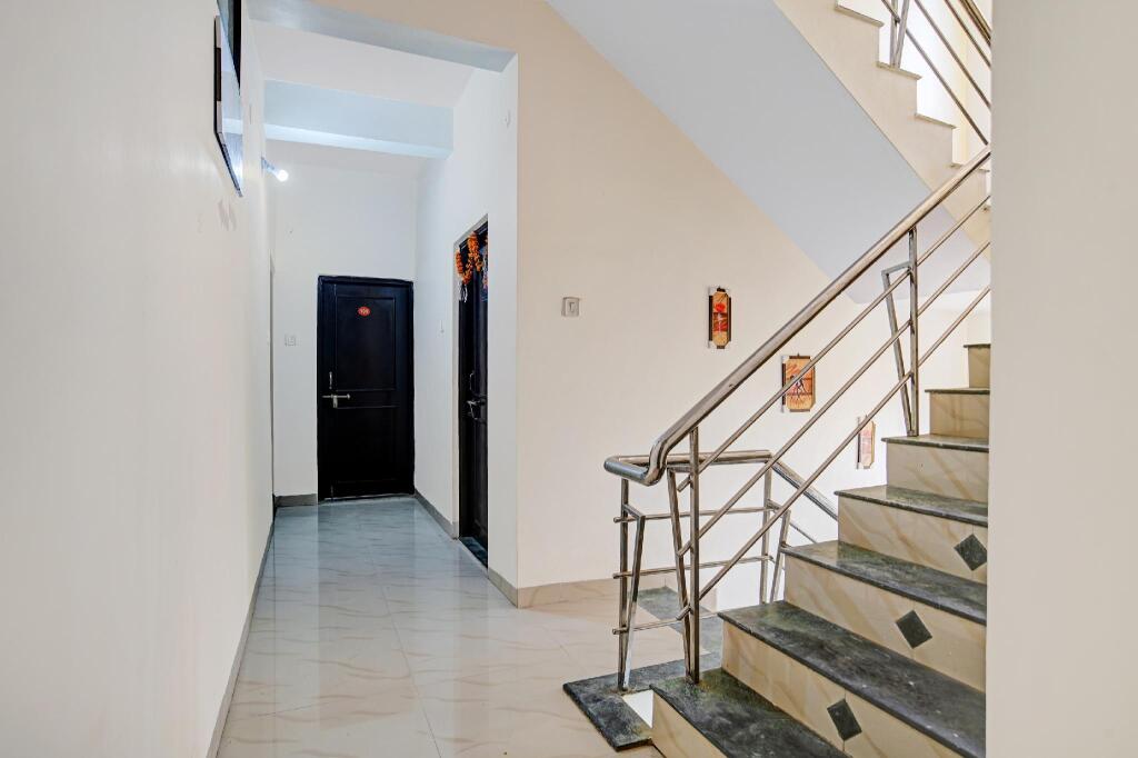 Индаур: Collection O 83474 Hotel Grand Friendship