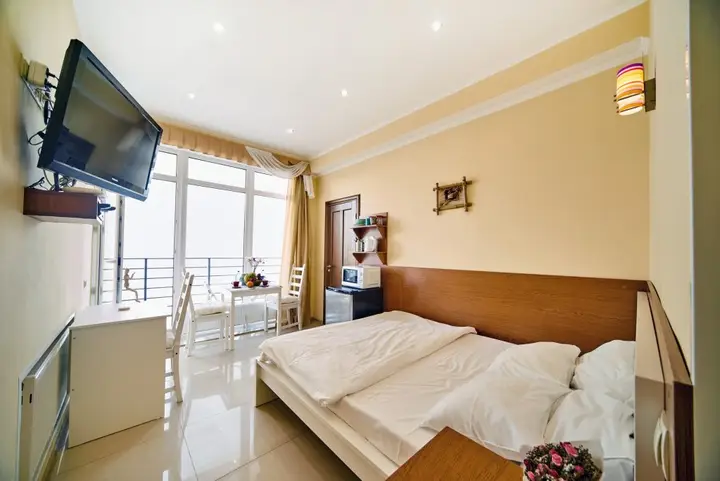 Севастополь: Gostevye nomera v gostinichnom komplekse «Park-Otel»