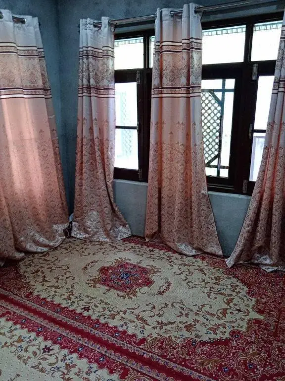 Катра: POP 92683 Tabasum Homestay