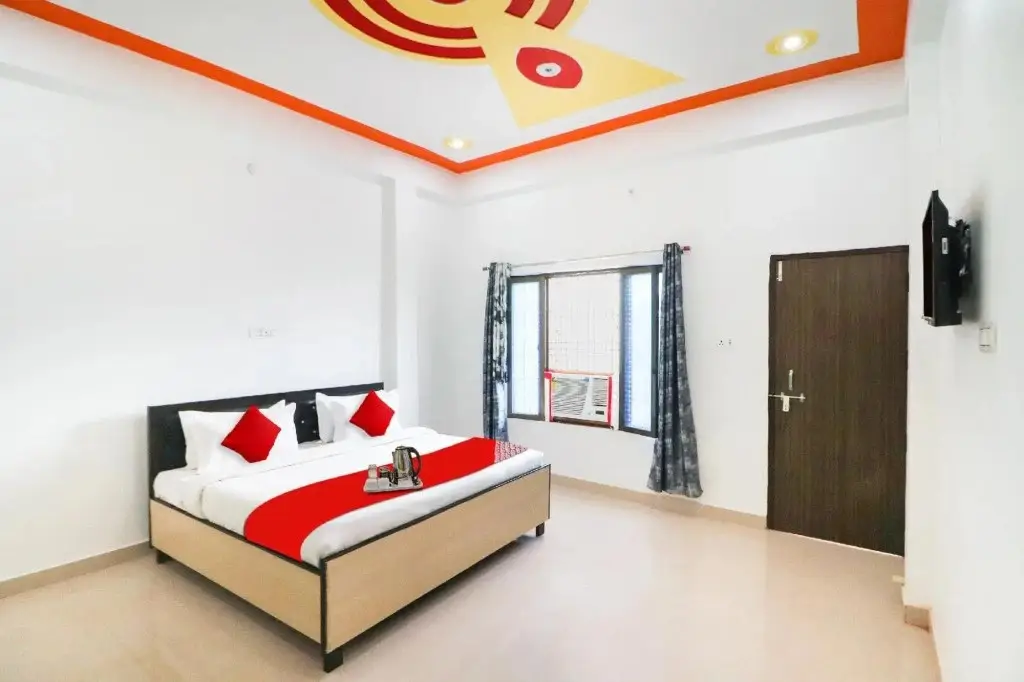 Oyo Flagship 91746 Crown Guest House — фото 1