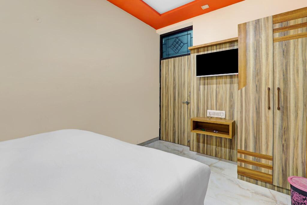 Канпур: Capital O 85681 Hotel Shree