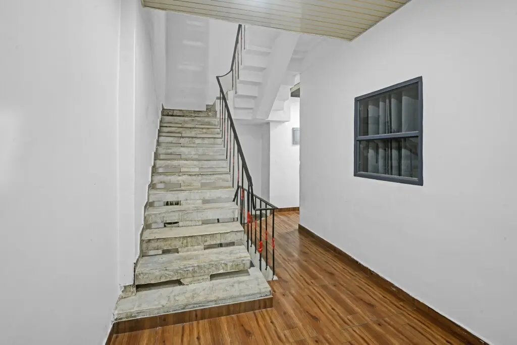 Канпур: OYO Townhouse 703 Super-3 Govind Nagar