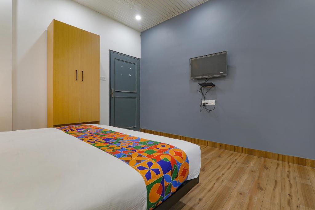 Канпур: OYO Townhouse 703 Super-3 Govind Nagar