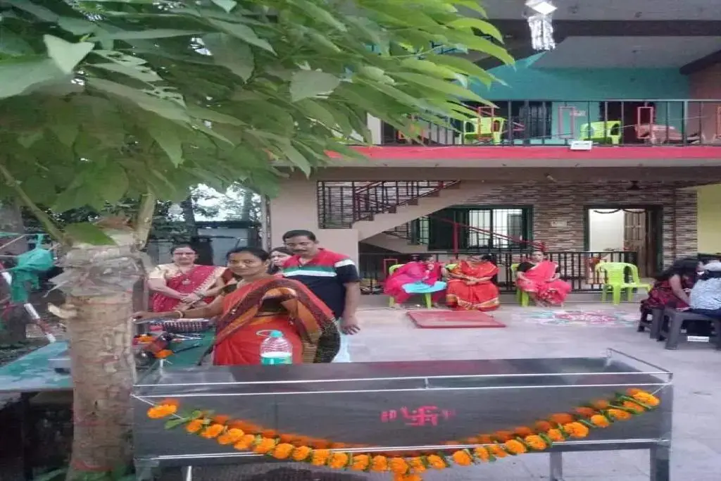 Киим: OYO HOME 83975 Trupti Sandesh's Raju Holiday Home