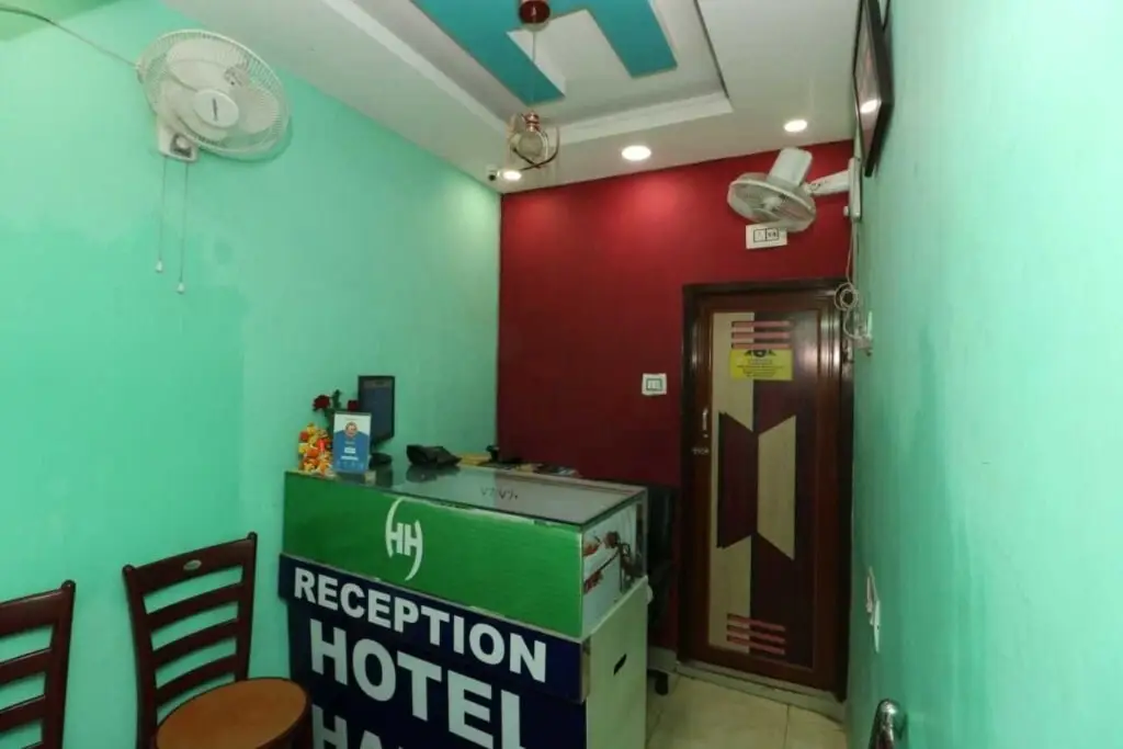 Колката: Oyo 89261 Hotel Happy