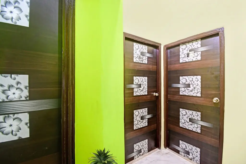 Колката: Oyo 92262 Ankan Regency