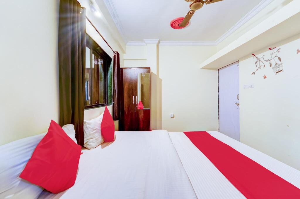 Лонавала: OYO Flagship 75536 Hotel Sai Residenci