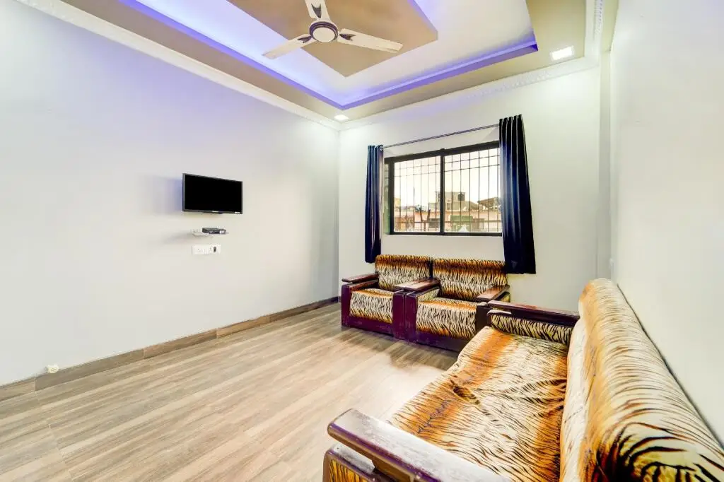 Лонавала: OYO Flagship 75536 Hotel Sai Residenci