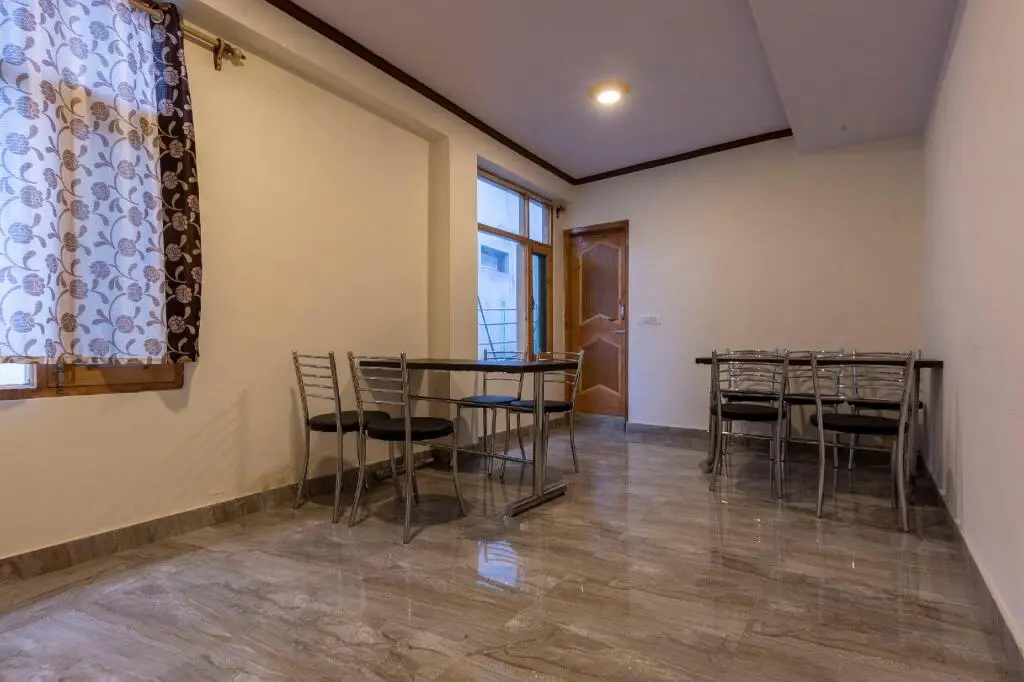 Манали: OYO Home 78510 Luxurious Himalayan View Cottage