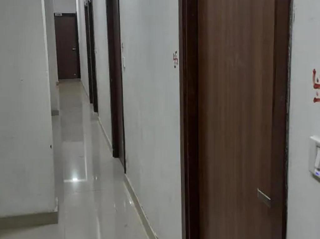 Мератх: OYO 85195 Hotel Spark Inn