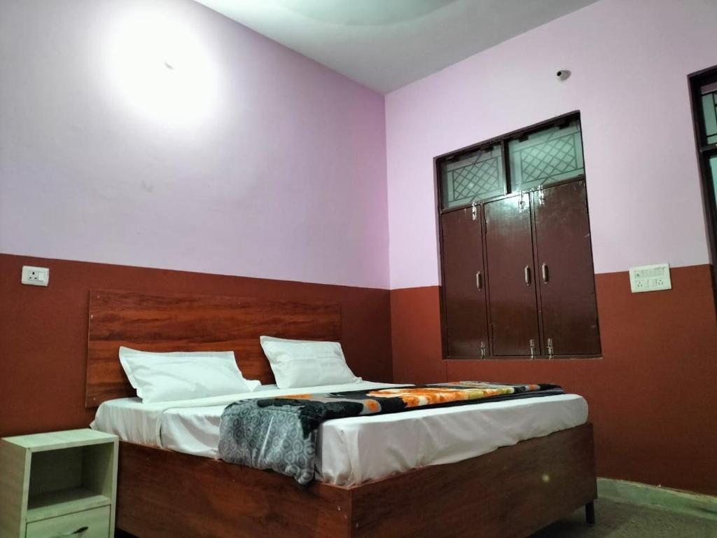 Мератх: Oyo 89571 Tushar Residency