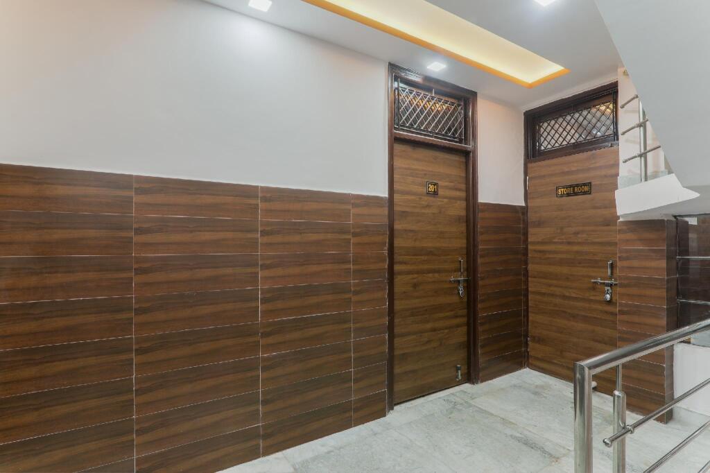 Пури: OYO 84522 Tripureswari Guest House