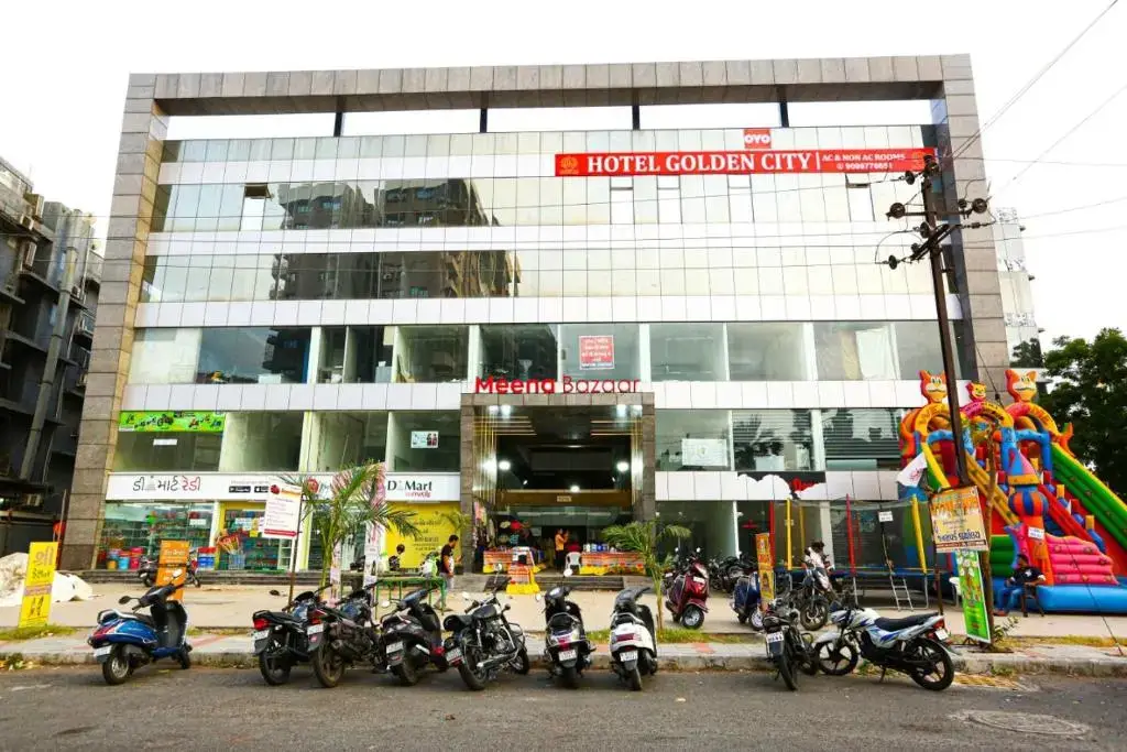 Hotel Golden City — фото 1