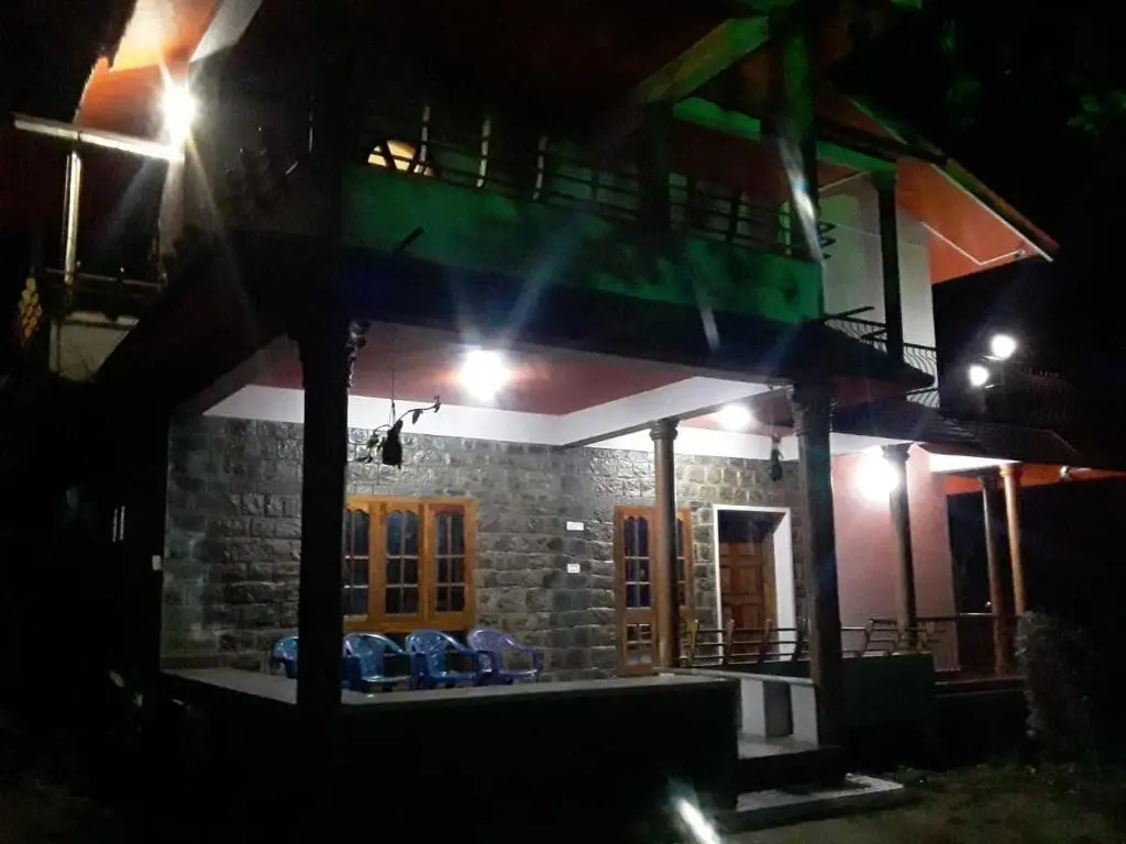 Куттикканам: OYO 85903 Cardamom Rock Inn