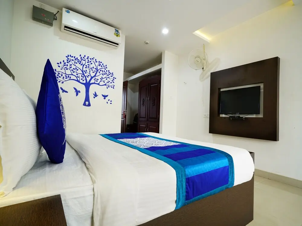 Кондотти: OYO 022 Hotel Halfmoon