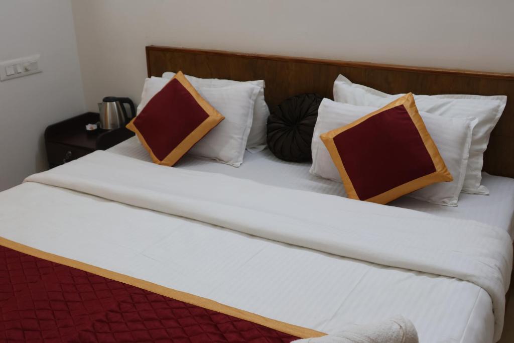 Атирапалли: Vajra Ayurveda and Yoga Retreat